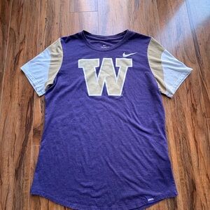 Washington Huskies Nike Athletic Tee / Women’s Size M